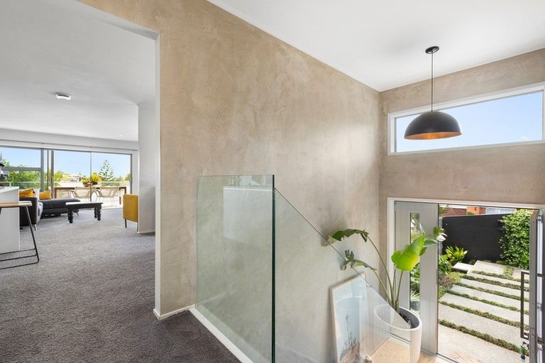 Photo of property in 1 John Dee Crescent, Red Beach, 0932