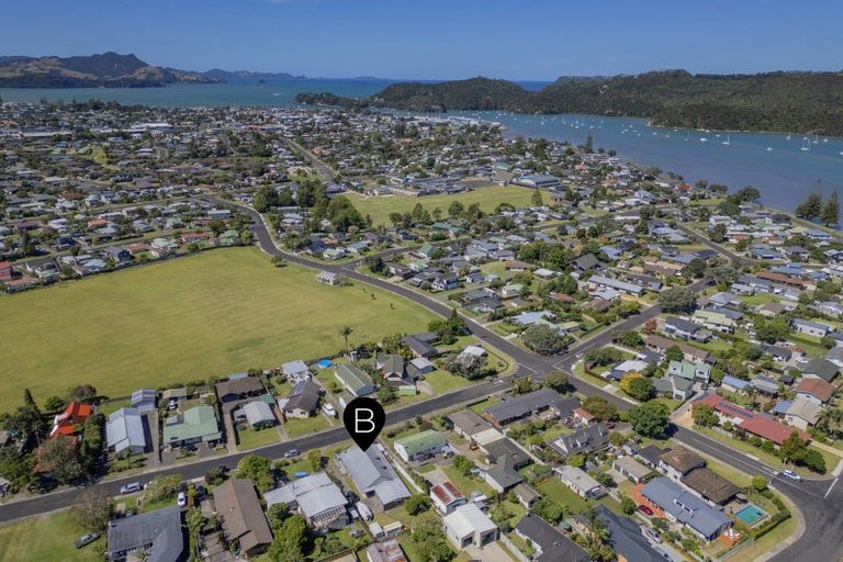 Photo of property in 66 Catherine Crescent, Whitianga, 3510