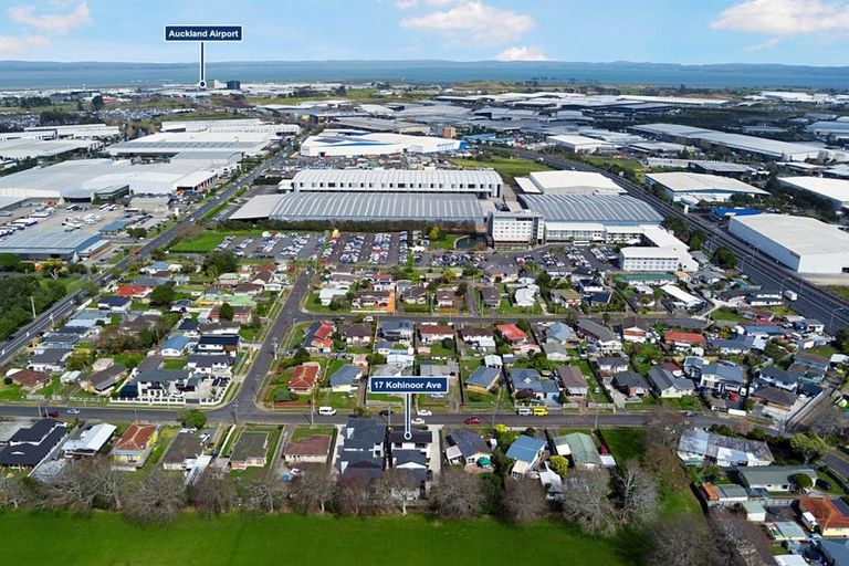 Photo of property in 17 Kohinoor Avenue, Mangere, Auckland, 2022