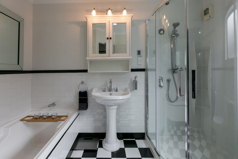 Photo of property in 286 Whirinaki Road, Eskdale, Napier, 4182