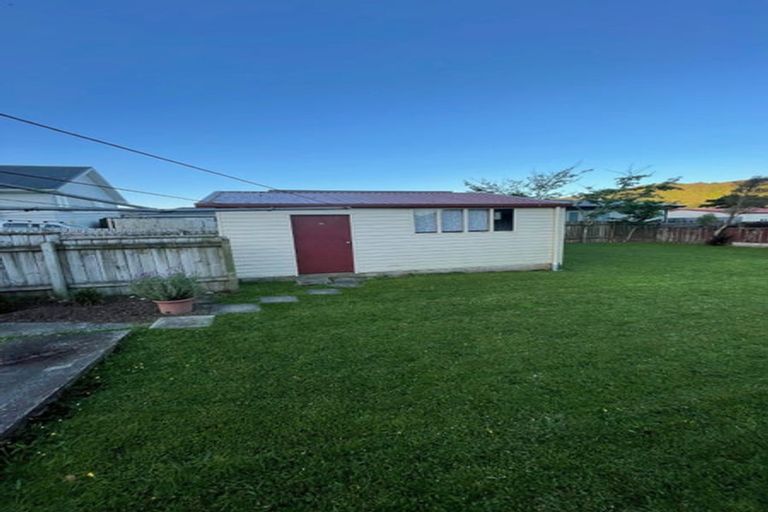Photo of property in 134 Wellington Road, Wainuiomata, Lower Hutt, 5014