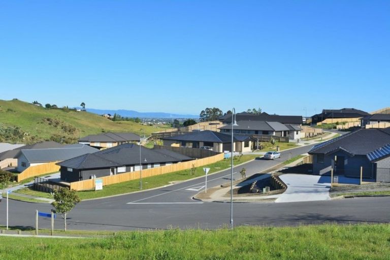 Photo of property in 21 Ballintoy Park Drive, Welcome Bay, Tauranga, 3175