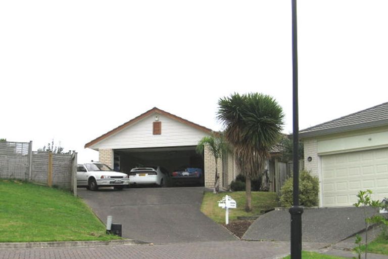 Photo of property in 23 Cinnabar Place, Westgate, Auckland, 0614