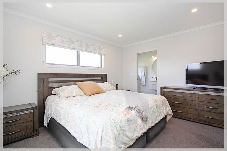 Photo of property in 10 Story Street, Foxton Beach, Foxton, 4815