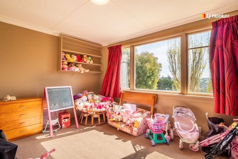 Photo of property in 27 Church Hill Road, Green Island, Dunedin, 9018