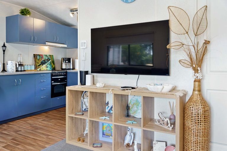 Photo of property in 20 Tasman Road, Otaki Beach, Otaki, 5512