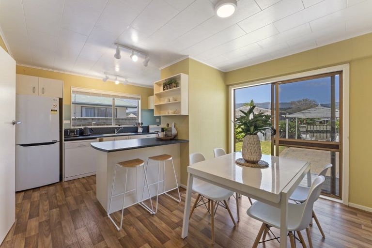 Photo of property in 85 Pasadena Crescent, Totara Park, Upper Hutt, 5018