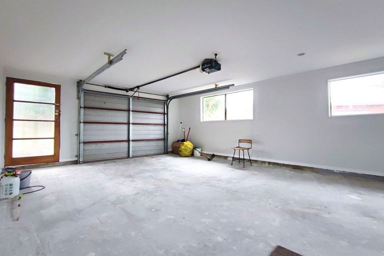 Photo of property in 79 Harrington Road, Henderson, Auckland, 0610