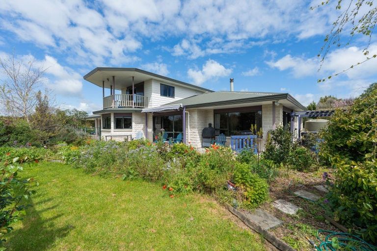 Photo of property in 521 Hickford Road, Foxton, 4891