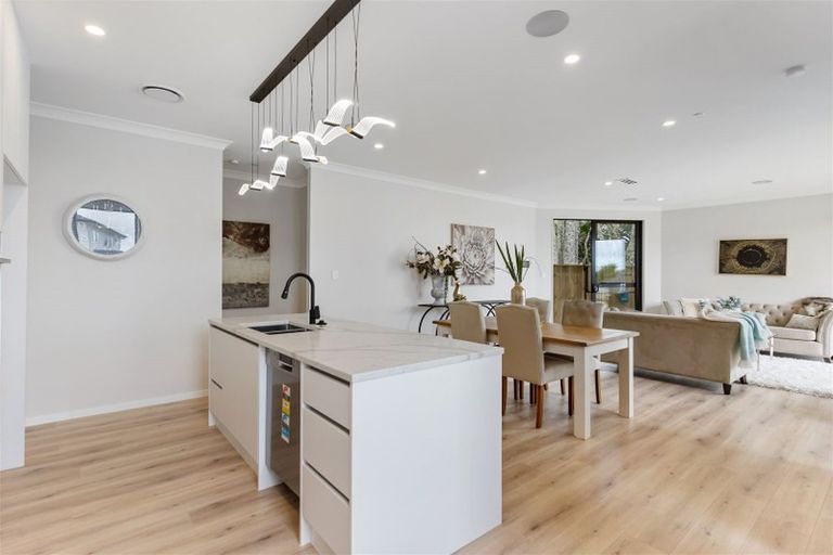 Photo of property in 44 Drumbuoy Drive, Flat Bush, Auckland, 2019