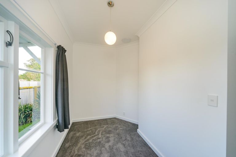Photo of property in 57b Crewe Crescent, Hokowhitu, Palmerston North, 4410