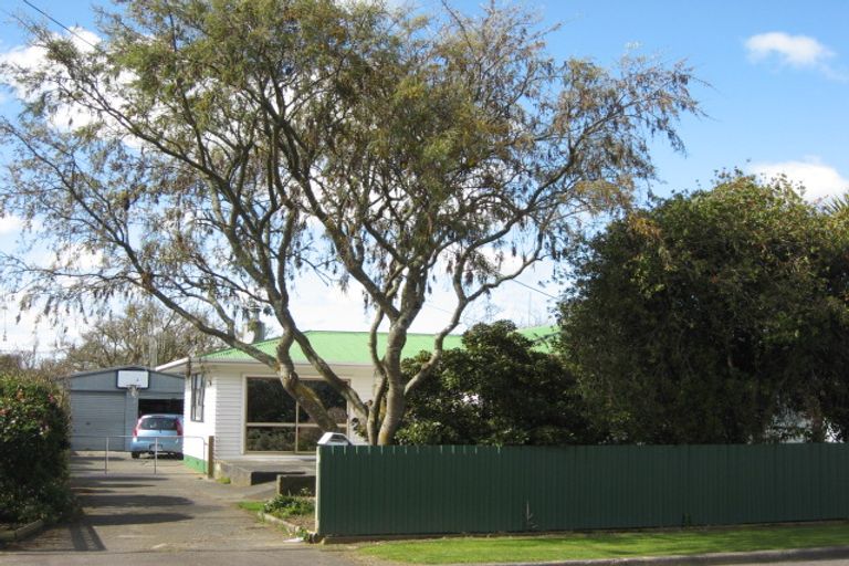 Photo of property in 36 Hammond Street, Bulls, 4818