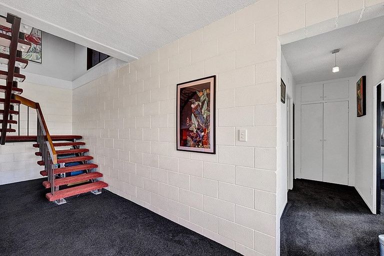 Photo of property in 20 Tiverton Crescent, Whalers Gate, New Plymouth, 4310