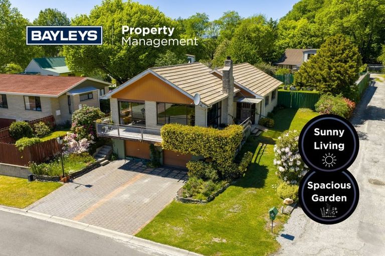 Photo of property in 3 Heuchan Lane, Wanaka, 9305