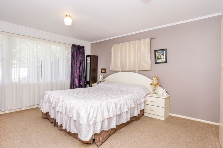 Photo of property in 135 Forest Hill Road, Henderson, Auckland, 0612