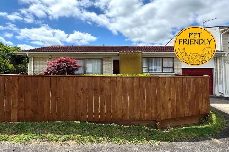 Photo of property in 1/27 Butley Drive, Farm Cove, Auckland, 2012