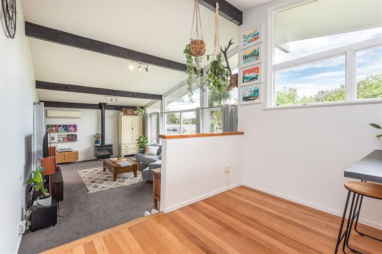 Photo of property in 16 Bucknell Street, Sockburn, Christchurch, 8042