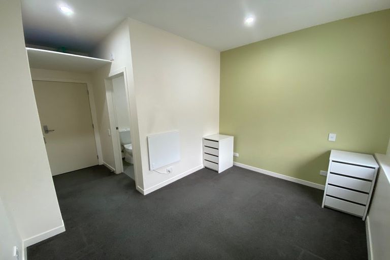 Photo of property in Carillion/the Knoll, 33 Thompson Street, Mount Cook, Wellington, 6011
