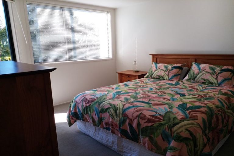 Photo of property in 1a/175 Hurstmere Road, Takapuna, Auckland, 0622