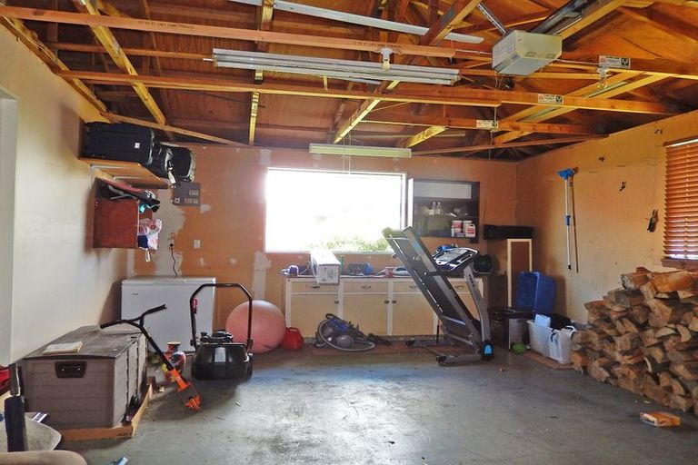 Photo of property in 32 Redcastle Road, Oamaru North, Oamaru, 9400