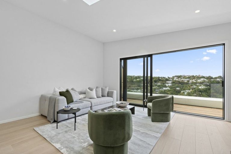 Photo of property in 115 Tiketike Way, Brooklyn, Wellington, 6021