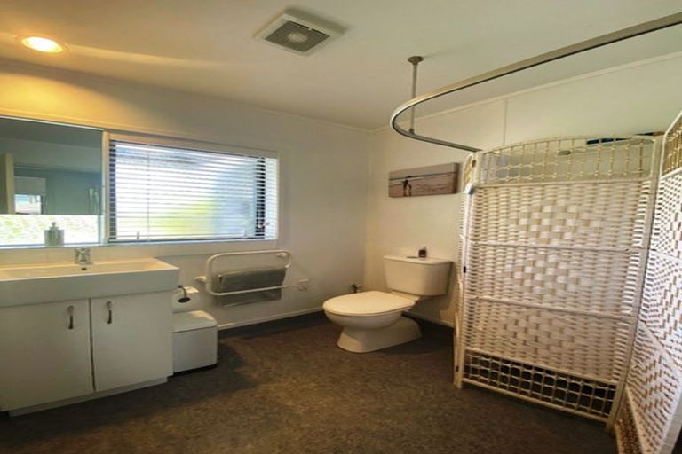 Photo of property in 3 Bellbird Place, Orewa, 0931