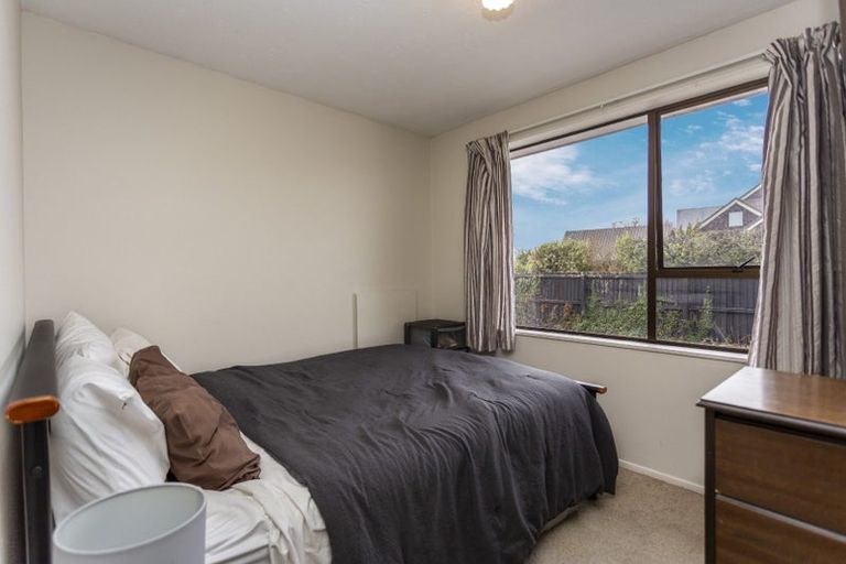 Photo of property in 1/16b Montclare Avenue, Ilam, Christchurch, 8041