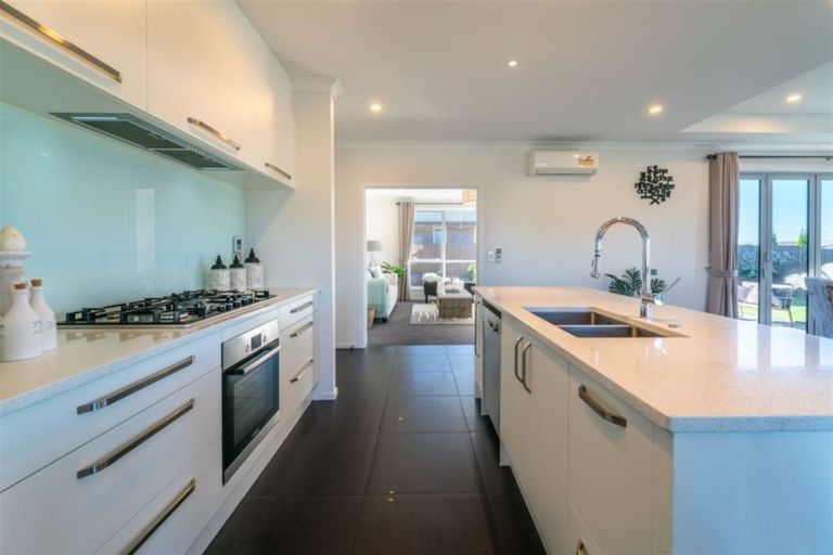 Photo of property in 39 Winfield Drive, Wigram, Christchurch, 8042