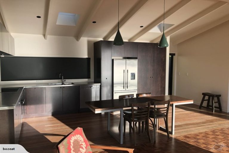 Photo of property in 725 Marine Drive, Eastbourne, Lower Hutt, 5013