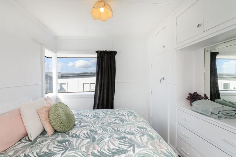 Photo of property in 21 Ocean Beach Street, Foxton Beach, Foxton, 4815