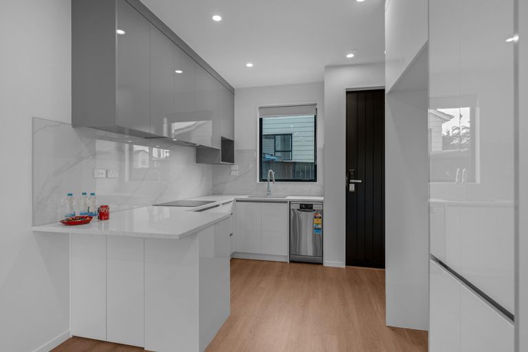 Photo of property in 193c Mahia Road, Wattle Downs, Auckland, 2103