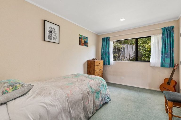 Photo of property in 41 Kate Sheppard Avenue, Torbay, Auckland, 0630
