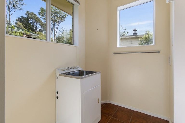 Photo of property in 60 Timaru Road, Waimate, 7924