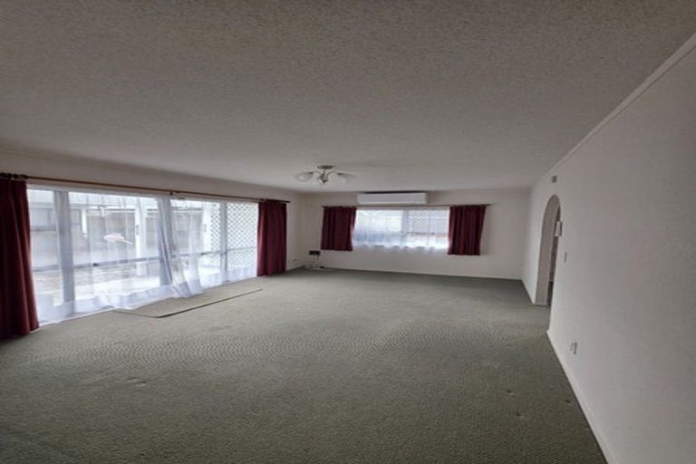 Photo of property in 5 Lillian Street, Belmont, Lower Hutt, 5010