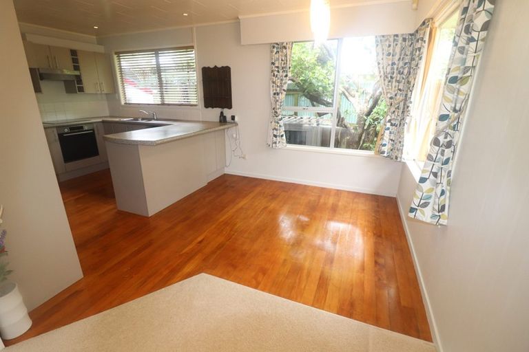 Photo of property in 25 Gladys Avenue, Glenfield, Auckland, 0629