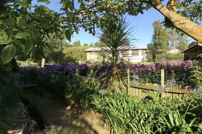 Photo of property in 32 Edwards Street, Kimbolton, Feilding, 4777