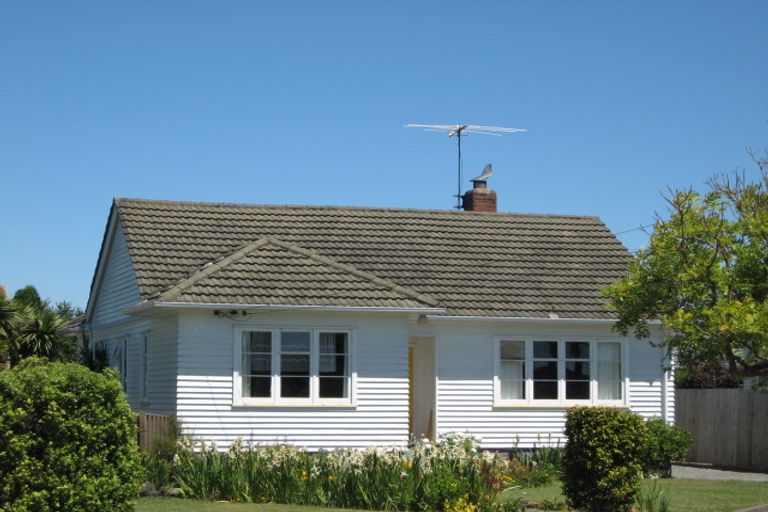 Photo of property in 13 Aldersley Street, Richmond, Christchurch, 8013