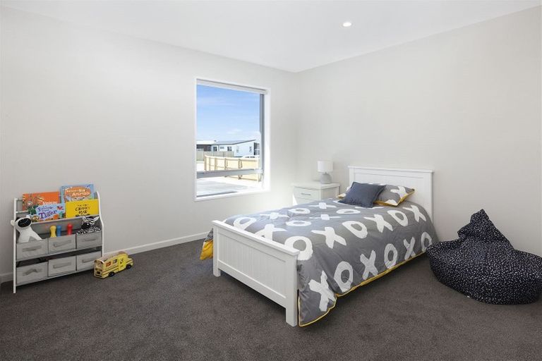 Photo of property in 11 Kingsbridge West, Burwood, Christchurch, 8083