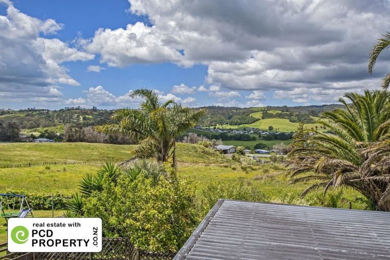 Photo of property in 5 Boundary Road, Hikurangi, 0114