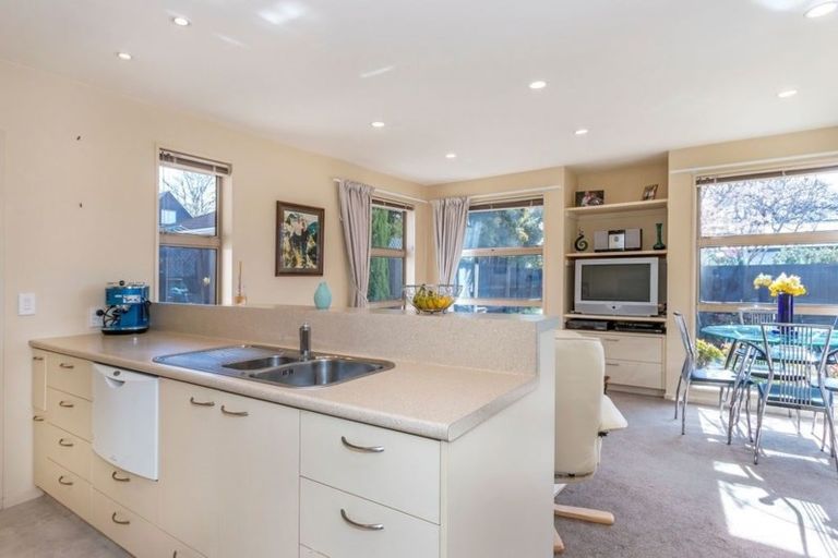 Photo of property in 1/120b Saint Martins Road, Saint Martins, Christchurch, 8022