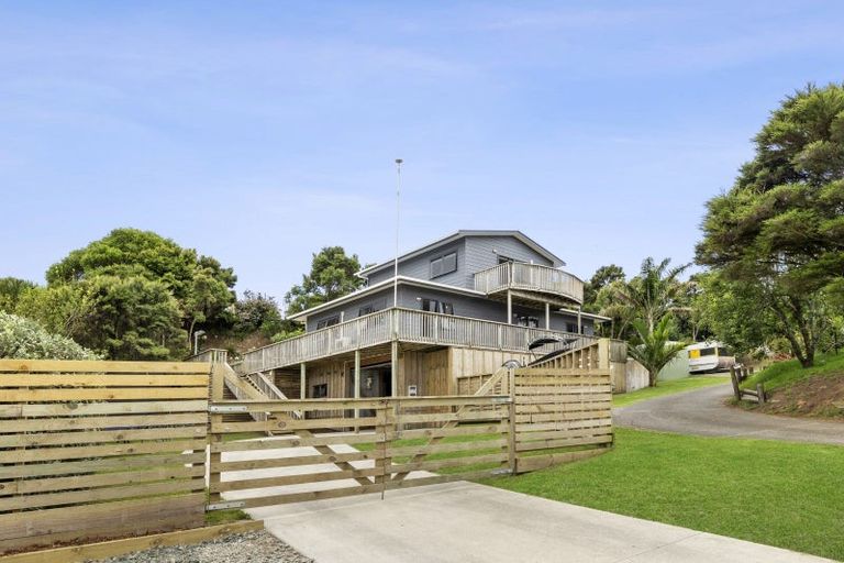 Photo of property in 37 Olsen Avenue, Mangawhai Heads, Mangawhai, 0505