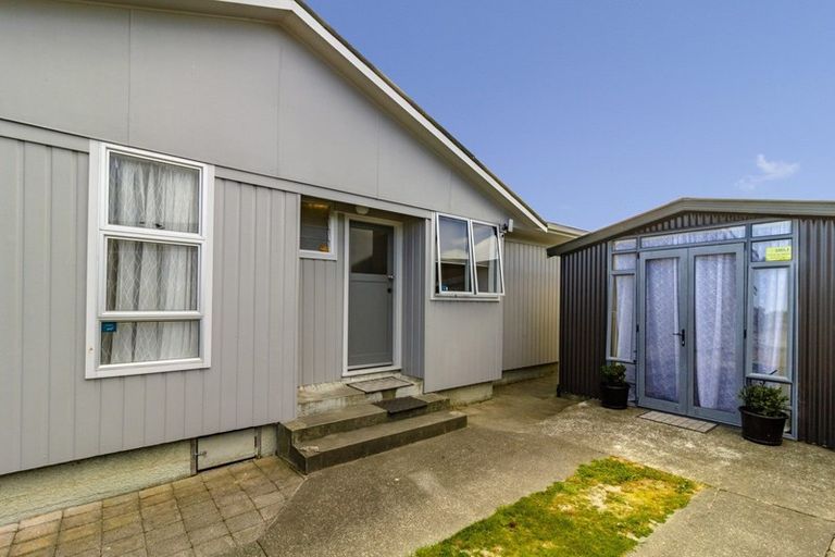 Photo of property in 12 Glamorgan Avenue, Tamatea, Napier, 4112