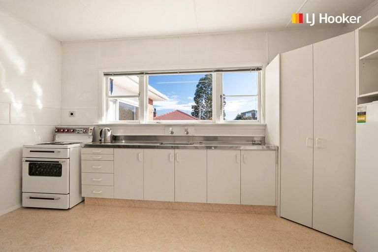 Photo of property in 16 Torquay Street, Abbotsford, Dunedin, 9018