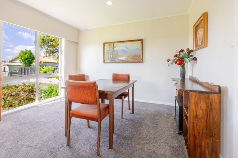 Photo of property in 12e Saint Marys Road, Waipukurau, 4200