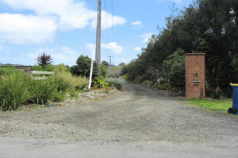 Photo of property in 10 Bristol Road, Whenuapai, Auckland, 0618