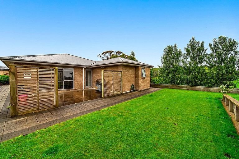 Photo of property in 7 Nikau Place, Hawera, 4610