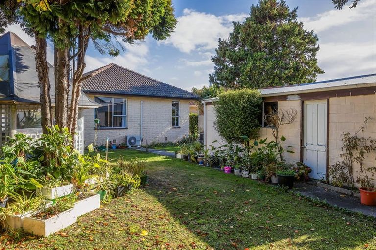 Photo of property in 5 Mckellar Place, Hornby, Christchurch, 8042