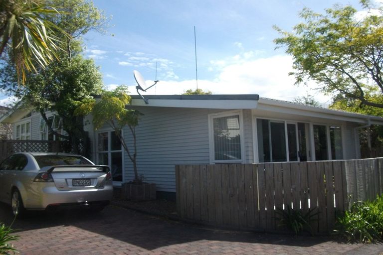 Photo of property in 235 Beach Road, Campbells Bay, Auckland, 0630
