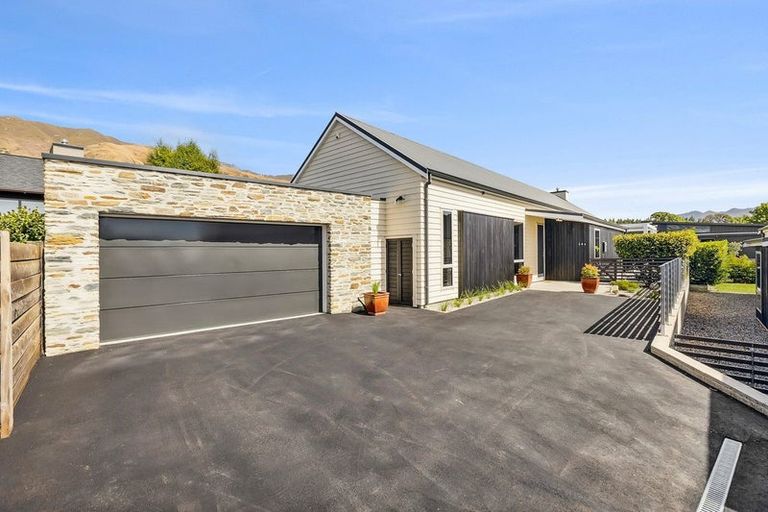 Photo of property in 14b Parkhill Avenue, Wanaka, 9305