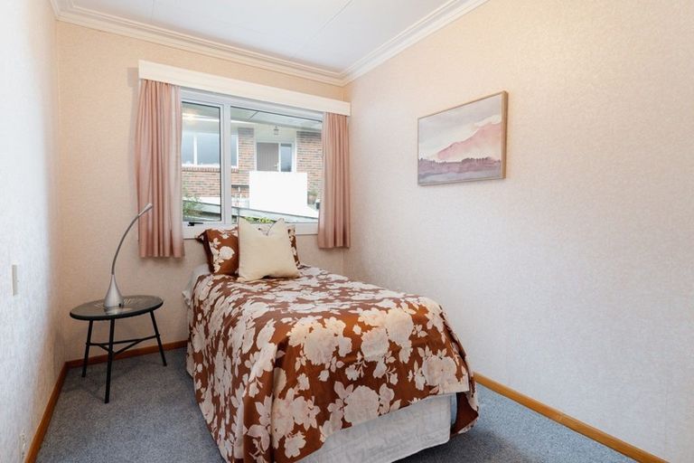 Photo of property in 8 Jason Street, Helensburgh, Dunedin, 9010